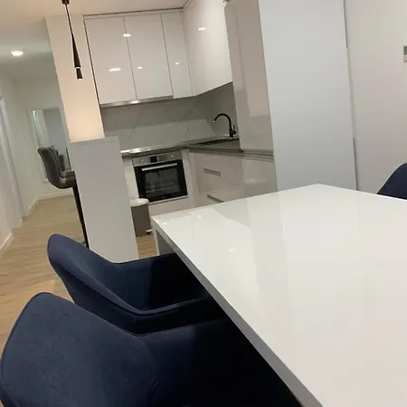 Central - With Garage Appartement *