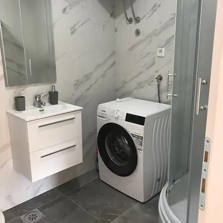 Appartement Central - With Garage Foca